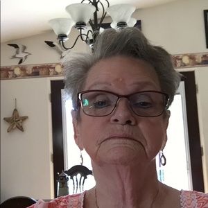 Meet your Posher, Joan